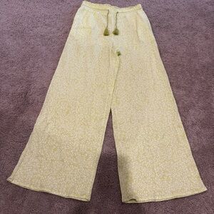 Roxy wide leg linen pants.